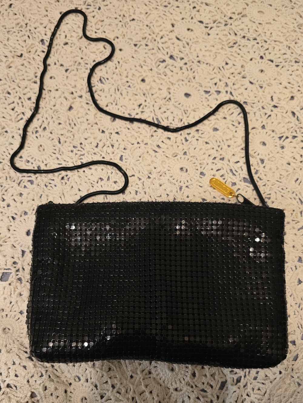 Whiting And Davis - Style Black Sequin Crossbody Clutch - Women Bags